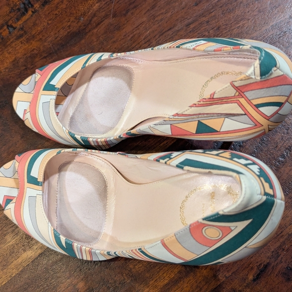 Rare Emilio Pucci leather pumps Peep Toe Art Deco Size 40 Signature Pattern - Picture 12 of 13